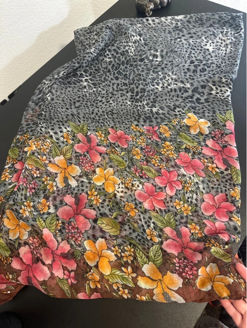 Women’s Oversized Scarf Wrap Gray Leopard Animal Floral Hibiscus 40x70